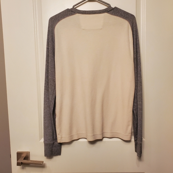 Banana Republic Long Sleeve Baseball Shirt - Picture 3 of 3